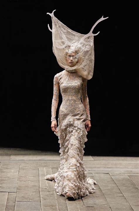 widows of culloden alexander mcqueen.